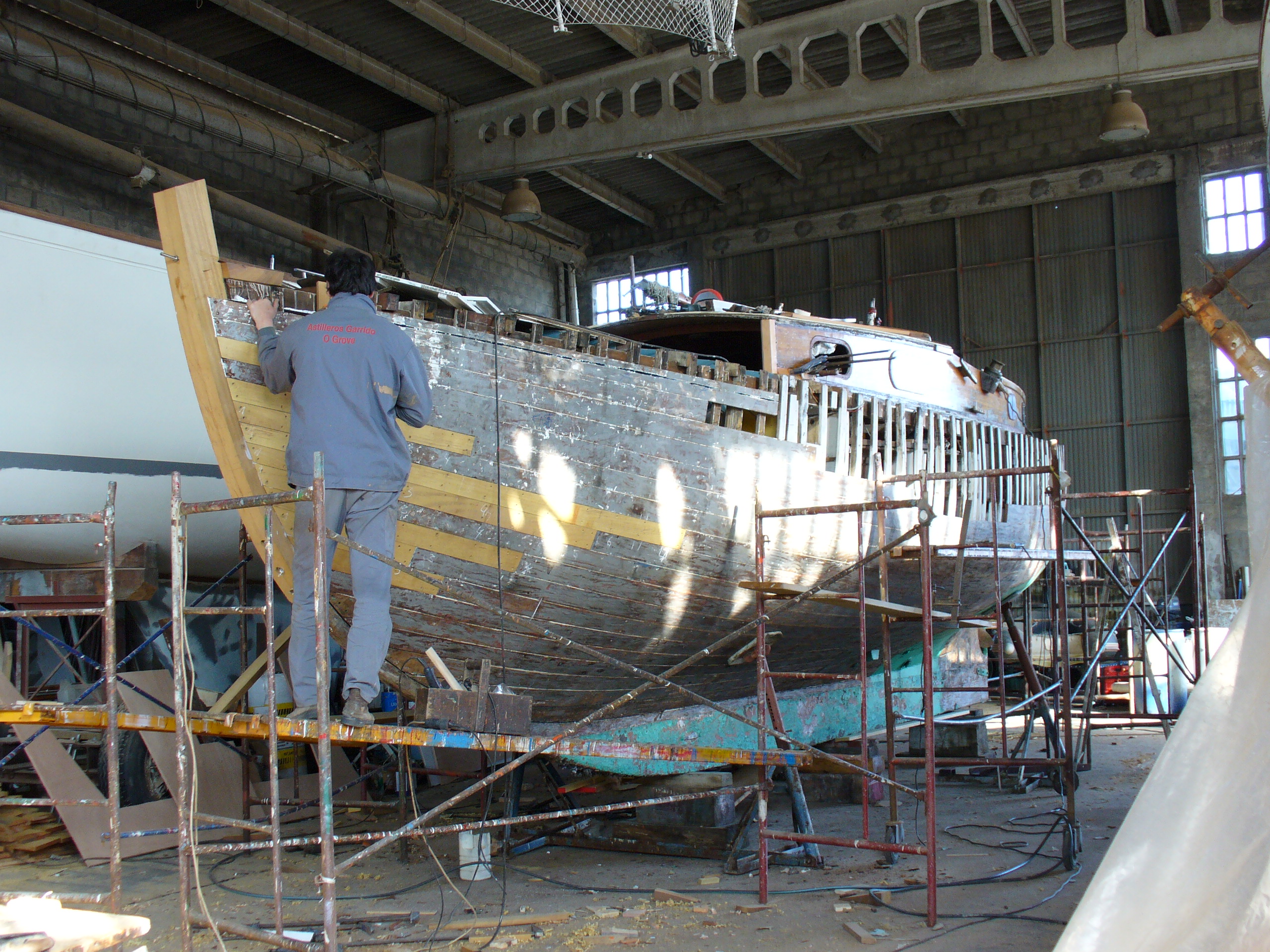 Velero clásico Hillyard 12 Tons