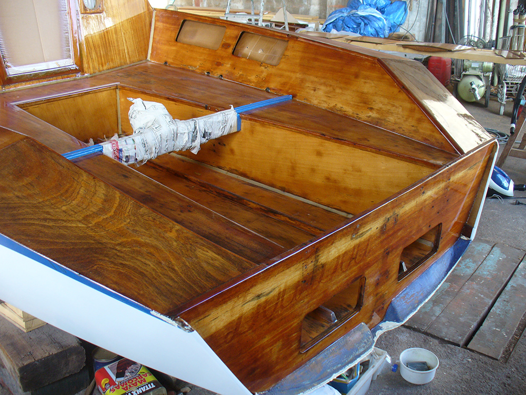 Dou-dou monotipo de regatas en chapa marina