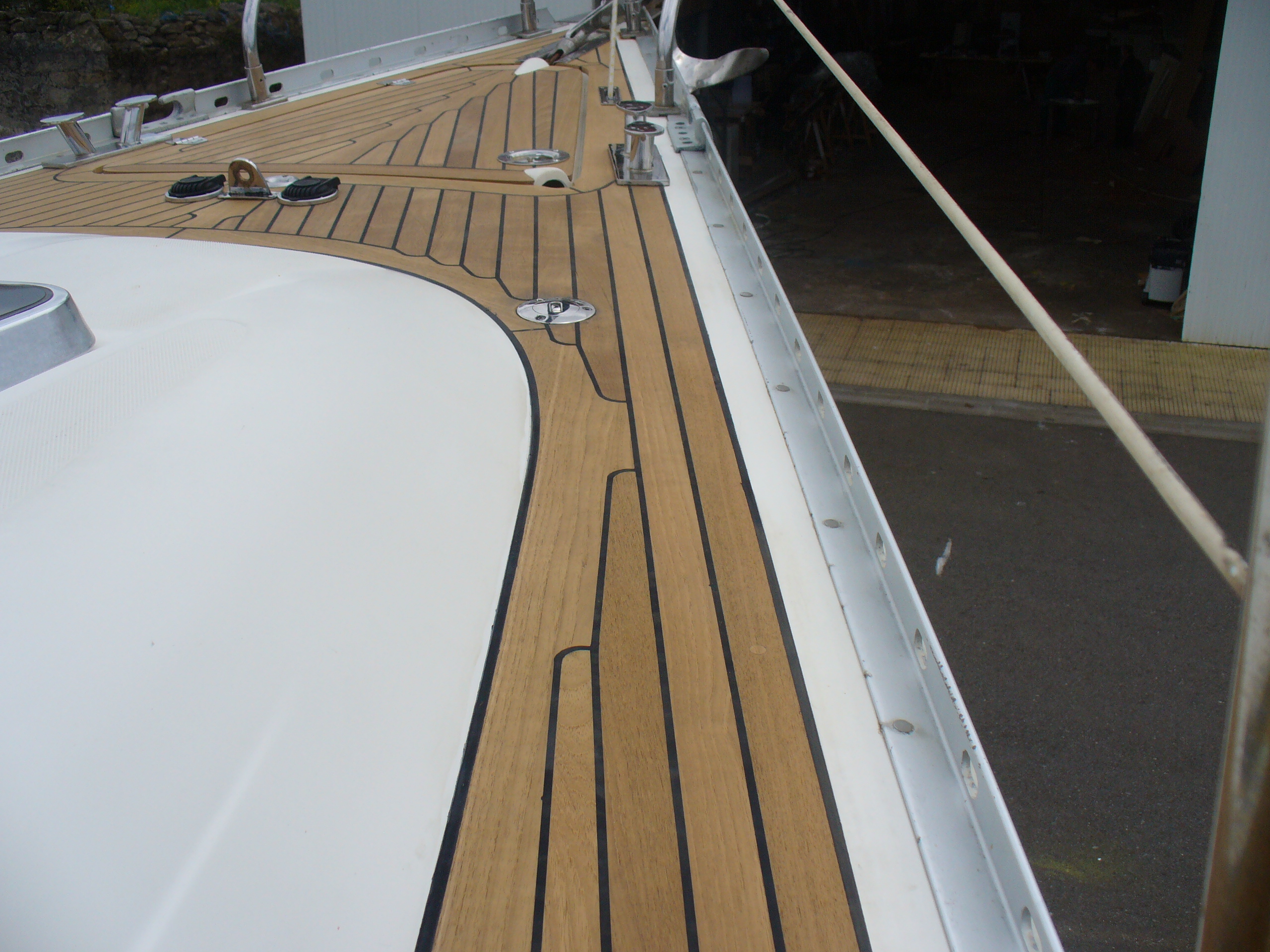 Velero de crucero Elan 431